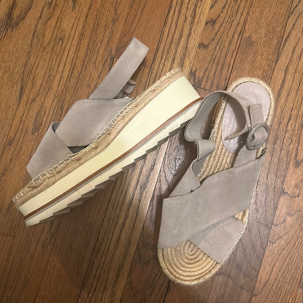 Marc fisher platform sandals